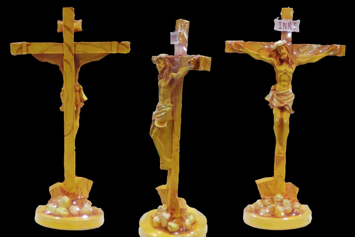 Jesus on Cross- Statue bl